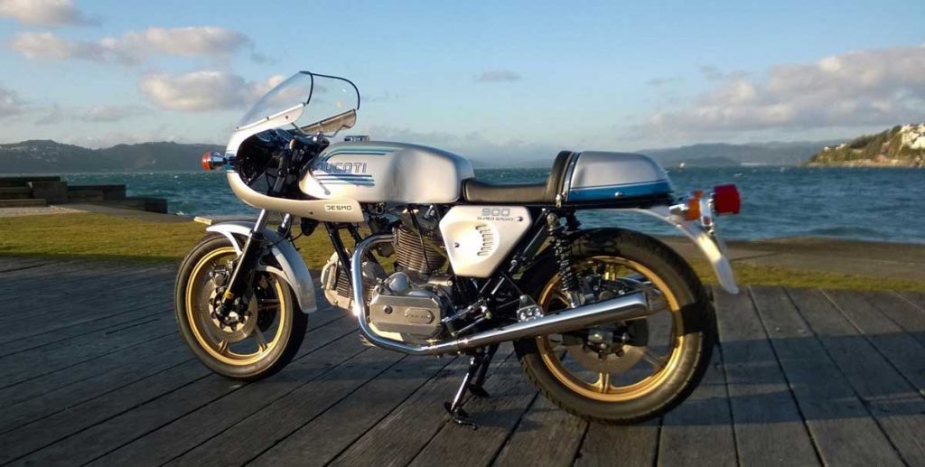 Ducati 900S
